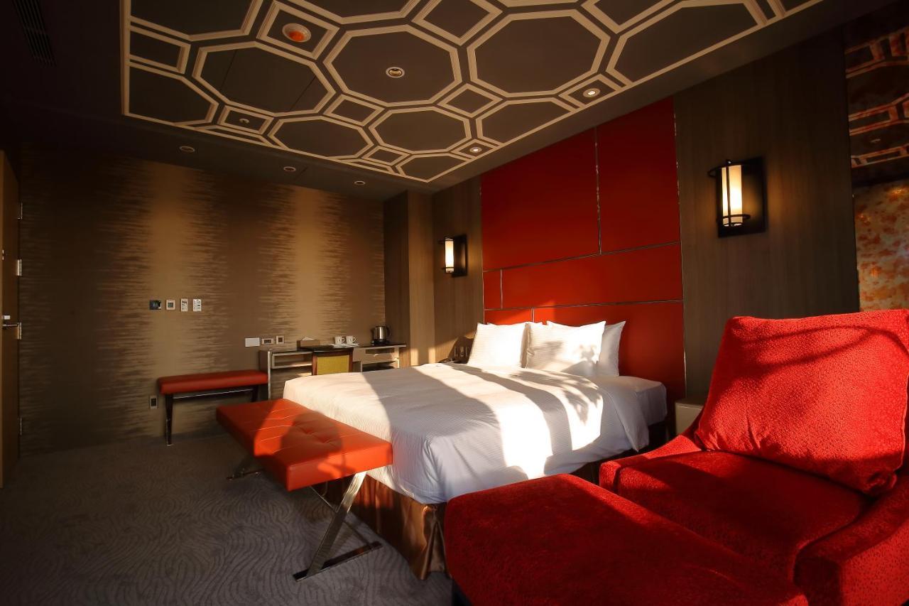 Kloud Hotel Taichung Exterior foto